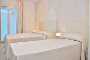 Elegant Seaview Flat With Private Terrace