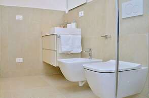 Sunny and Bright Beautiful Apartment