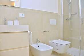 Sunny and Bright Beautiful Apartment