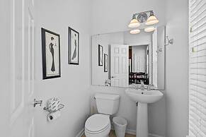 Comfortable 3BR Near Convention Center Epic Park