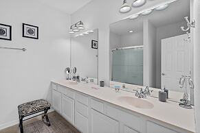 Comfortable 3BR Near Convention Center Epic Park