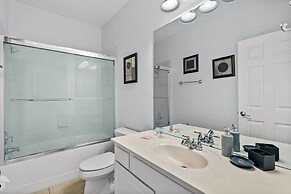 Comfortable 3BR Near Convention Center Epic Park