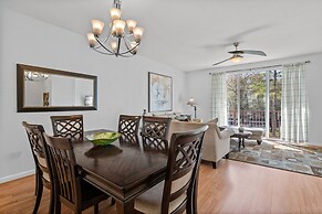 Comfortable 3BR Near Convention Center Epic Park