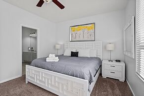 Comfortable 3BR Near Convention Center Epic Park