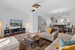 Comfortable 3BR Near Convention Center Epic Park