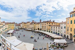 Cecilia House in Lucca