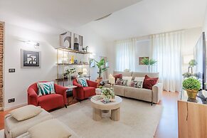 Cecilia House in Lucca