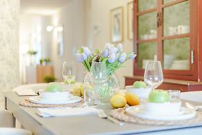 Cecilia House in Lucca