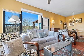 Gorgeous Mountain City Views Pools Hot Tubs