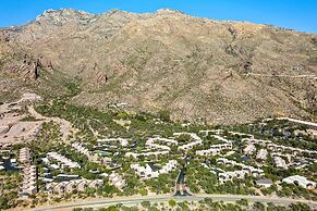 Gorgeous Mountain City Views Pools Hot Tubs