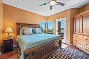 Gorgeous Mountain City Views Pools Hot Tubs