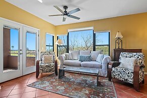 Gorgeous Mountain City Views Pools Hot Tubs