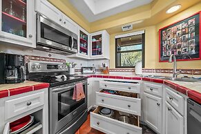 Gorgeous Mountain City Views Pools Hot Tubs