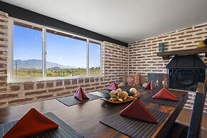 Panoramic Mountain Views Heated Pool 2 Kitchens