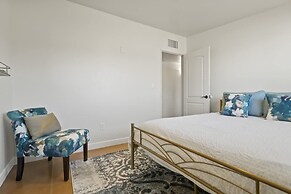 Panoramic Mountain Views Heated Pool 2 Kitchens