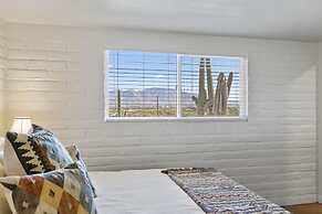 Panoramic Mountain Views Heated Pool 2 Kitchens