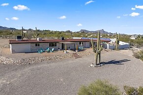 Panoramic Mountain Views Heated Pool 2 Kitchens