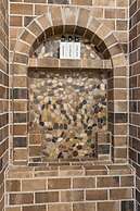 Panoramic Mountain Views Heated Pool 2 Kitchens