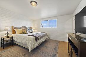 Panoramic Mountain Views Heated Pool 2 Kitchens