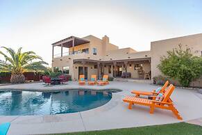 Spectacular Views Heated Pool Outdoor BBQ