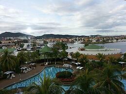 Aqua Vi Marina Hotel & Suites