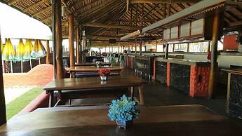 Aqua Vi Marina Hotel & Suites