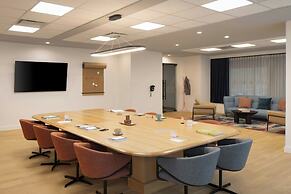 New Hotel Moxy Montreal Downtown