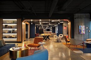 New Hotel Moxy Montreal Downtown