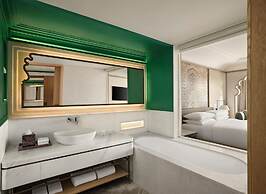 Udaipur Marriott Hotel