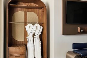 The REMI, Scottsdale, Autograph Collection