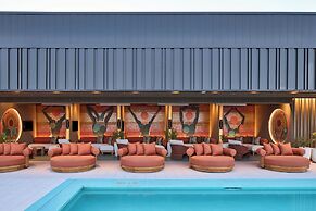 The REMI, Scottsdale, Autograph Collection