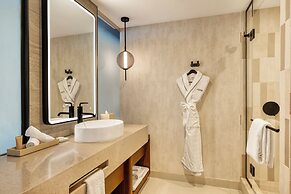 The REMI, Scottsdale, Autograph Collection