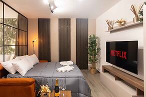 Urban Chic 2 Luxury Suites Apartment