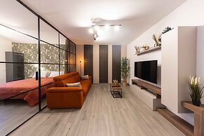 Urban Chic 2 Luxury Suites Apartment