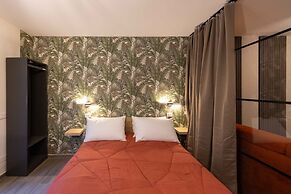 Urban Chic 2 Luxury Suites Apartment