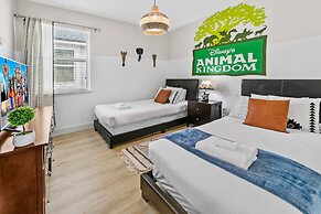 Spacious 7Bd Next to Clubhouse at Solara Resort