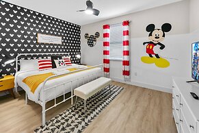 Spacious 7Bd Next to Clubhouse at Solara Resort