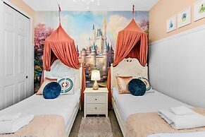 Spacious 7Bd Next to Clubhouse at Solara Resort