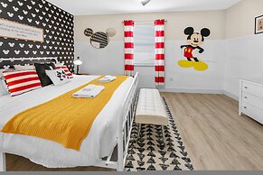 Spacious 7Bd Next to Clubhouse at Solara Resort