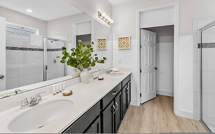 Spacious 7Bd Next to Clubhouse at Solara Resort