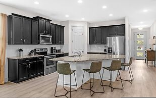 Spacious 7Bd Next to Clubhouse at Solara Resort