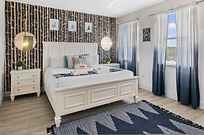 Spacious 7Bd Next to Clubhouse at Solara Resort