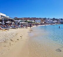 Nuca Mykonos