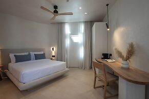 Nuca Mykonos