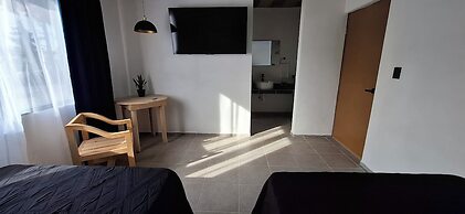 Hotel Caminos