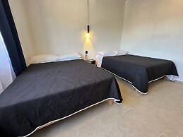 Hotel Caminos
