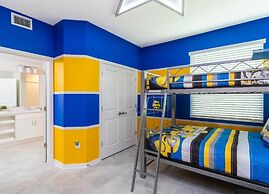 Amazing Townhome With Lake View at Storey Lake Resort