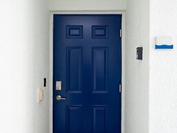 Amazing Townhome With Lake View at Storey Lake Resort