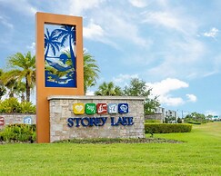 Amazing Townhome With Lake View at Storey Lake Resort