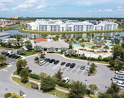 Amazing Townhome With Lake View at Storey Lake Resort